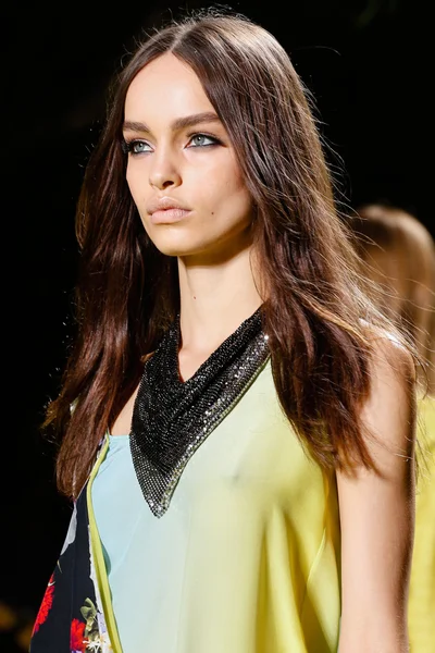 Look 64